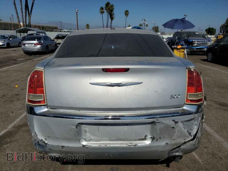 2012 Chrysler 300 (VIN 2C3CCACG0CH310639) — фото 6 из 12