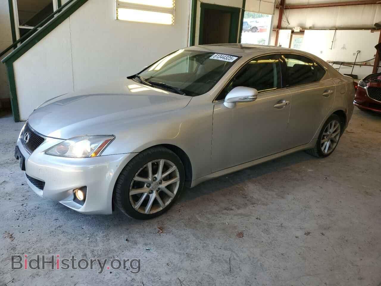 Photo JTHCF5C26B5050055 - LEXUS IS 2011
