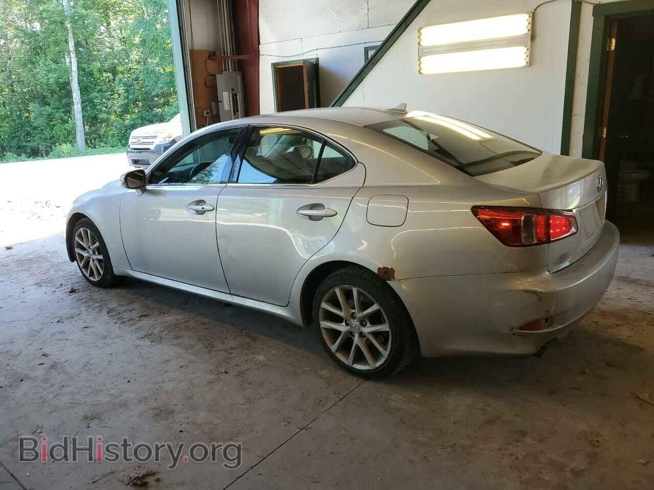 2011 LEXUS IS - VIN: JTHCF5C26B5050055 - Фото 2
