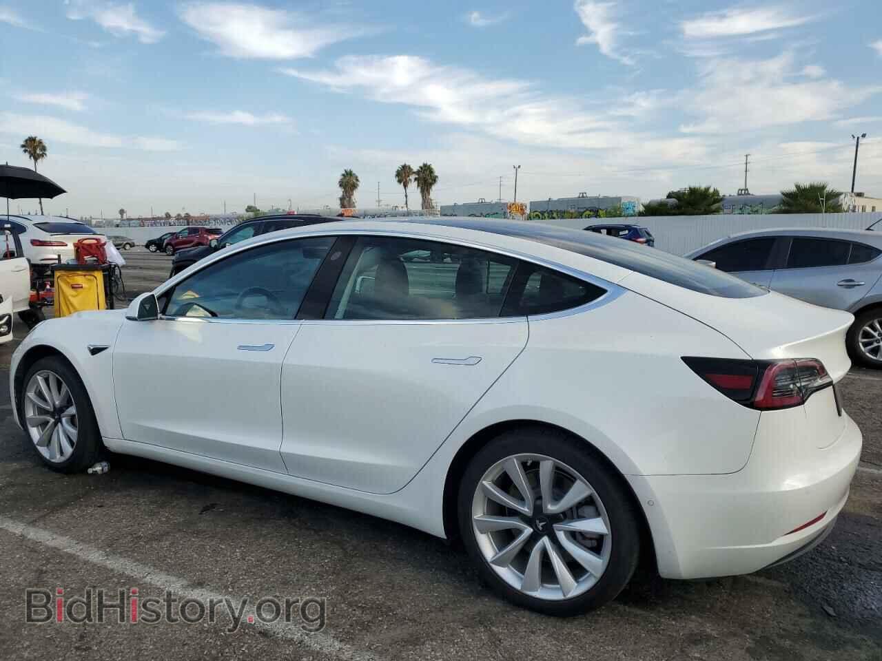 2019 TESLA MODEL 3 - VIN: 5YJ3E1EAXKF428264 - Фото 2