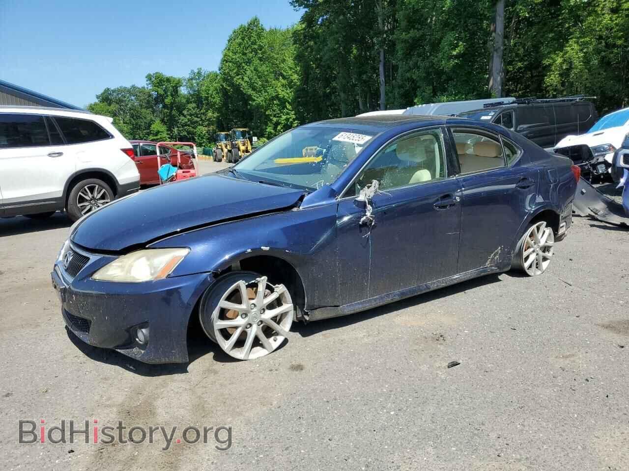 Photo JTHCF5C20B5047491 - LEXUS IS 2011