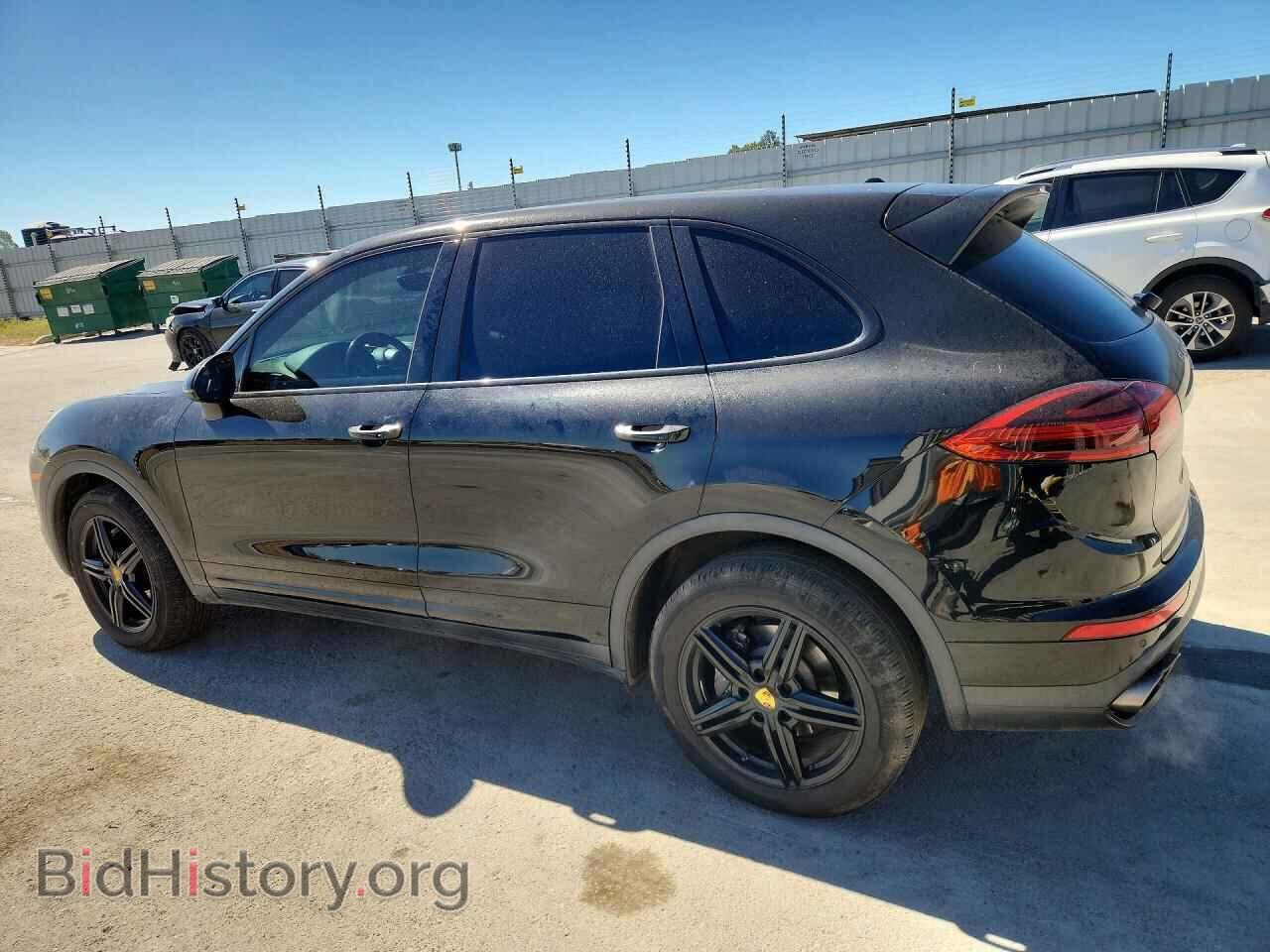 2017 PORSCHE CAYENNE - VIN: WP1AA2A26HKA91416 - Photo 2