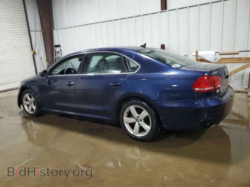 2012 Volkswagen PASSAT (VIN 1VWBP7A35CC054321) — фото 2 из 15