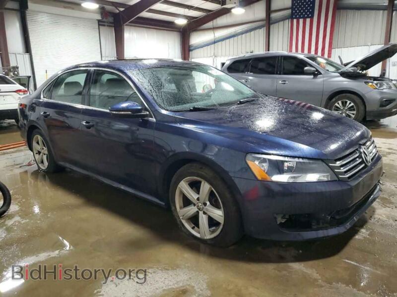 2012 Volkswagen PASSAT (VIN 1VWBP7A35CC054321) — фото 4 из 15