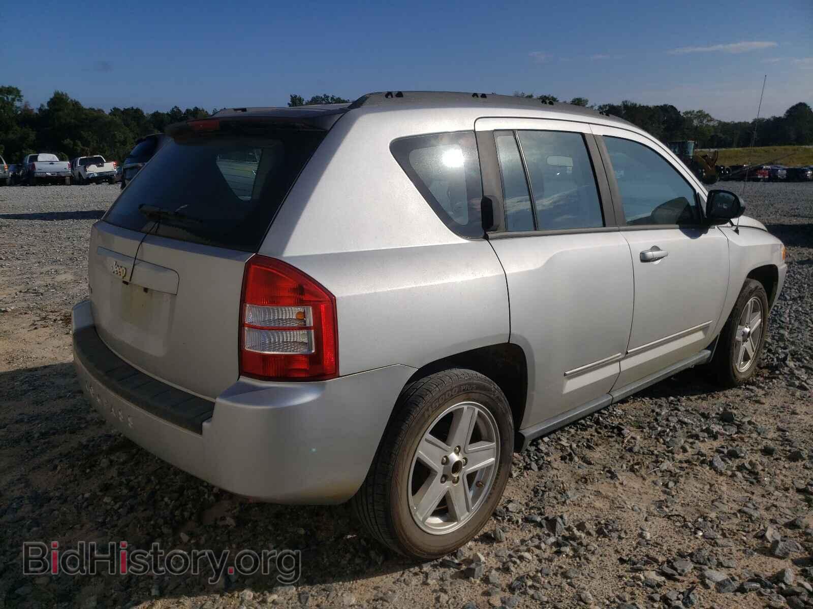 2010 JEEP COMPASS - VIN: 1J4NF4FB3AD608619 - Фото 4