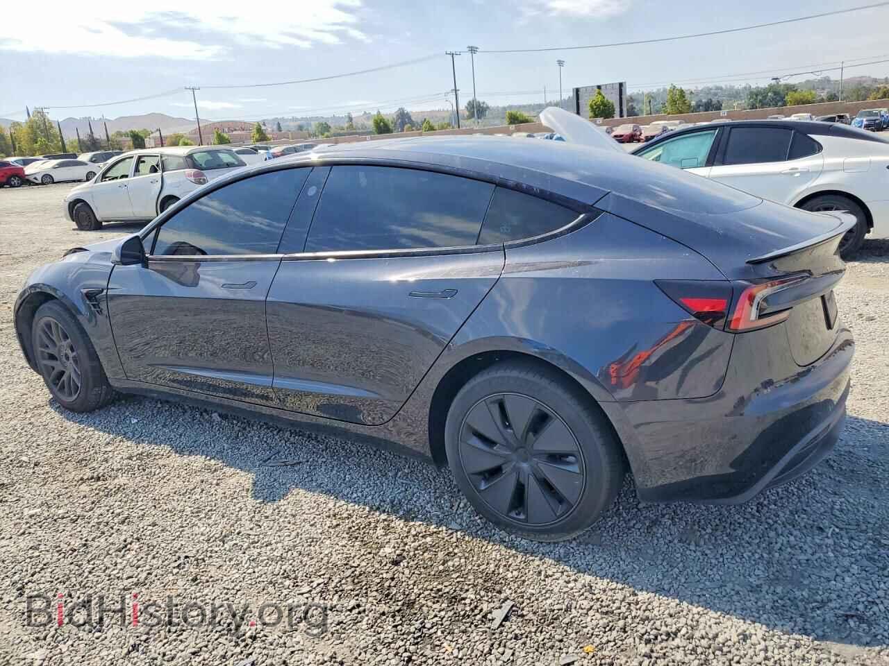 2025 TESLA MODEL 3 - VIN: 5YJ3E1EAXSF877962 - Photo 2
