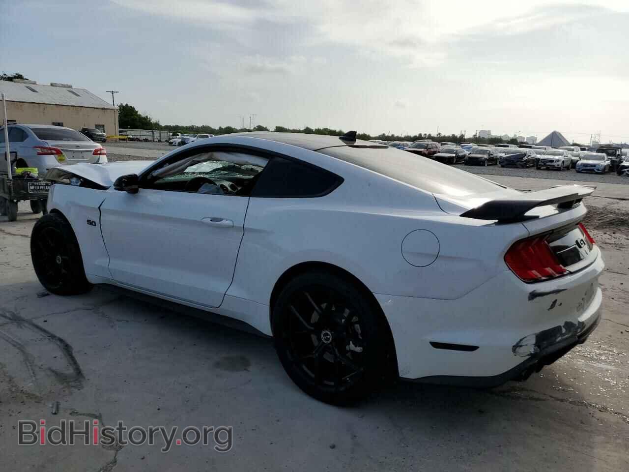 2022 FORD MUSTANG - VIN: 1FA6P8CFXN5121946 - Фото 2