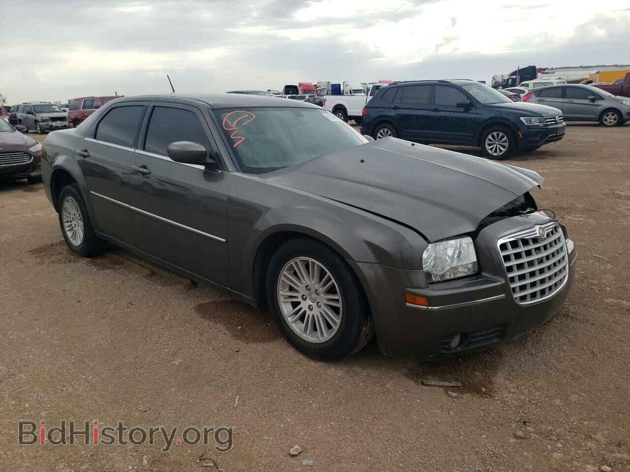2008 CHRYSLER 300 - VIN: 2C3KA53G28H329998 - Фото 4