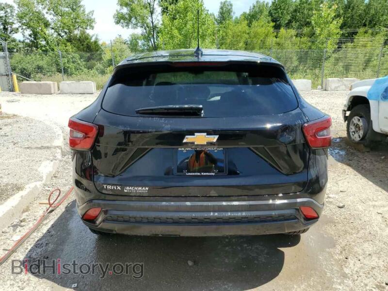 2024 Chevrolet TRAX (VIN KL77LFE26RC082893) — photo 6 of 14
