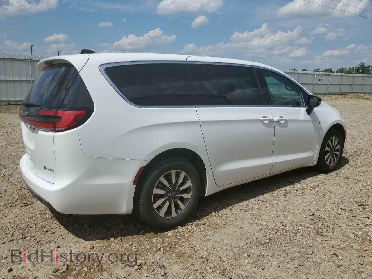 2024 CHRYSLER PACIFICA - VIN: 2C4RC1S73RR118223 - Фото 3