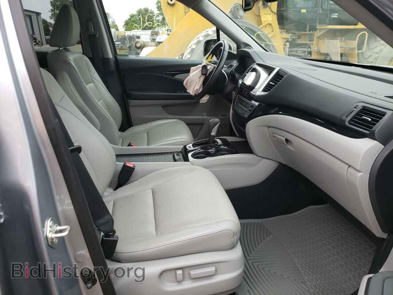 2017 HONDA RIDGELINE - VIN: 5FPYK3F7XHB018450 - Фото 5