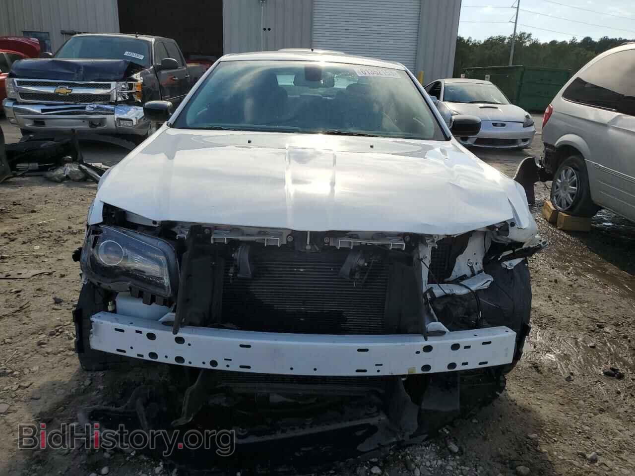 2019 CHRYSLER 300 - VIN: 2C3CCAAG6KH694010 - Фото 5