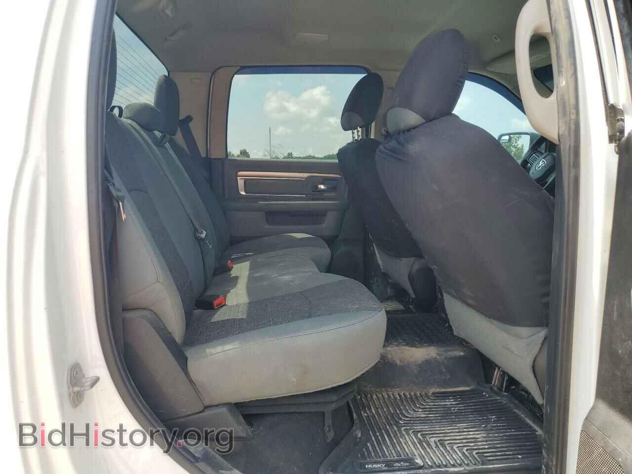 2018 RAM All Models - VIN: 3C6UR5DL3JG224473 - Photo 10