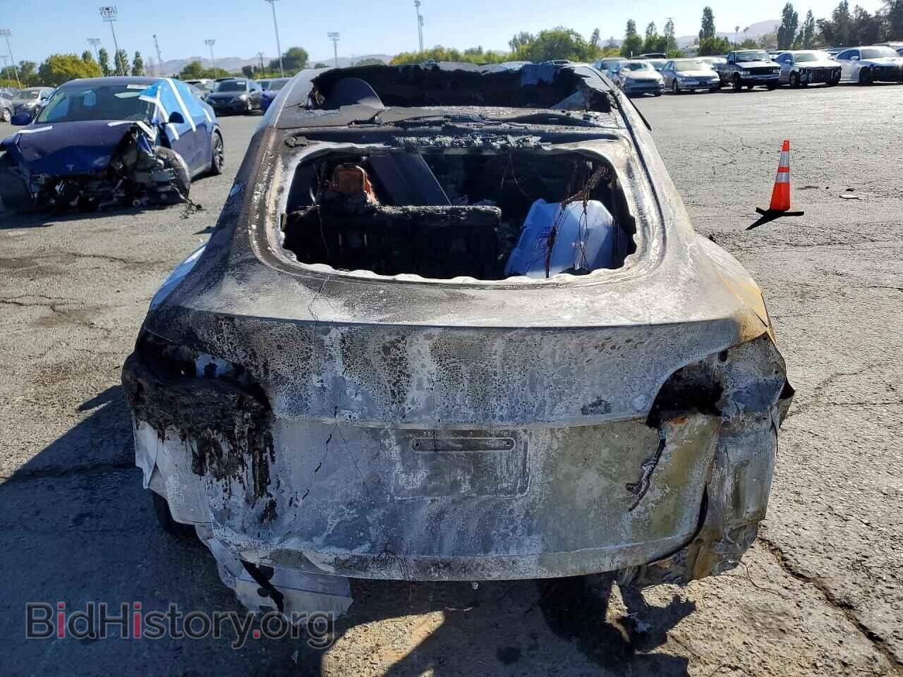 2024 TESLA MODEL Y - VIN: 7SAYGDEE4RF125868 - Photo 6