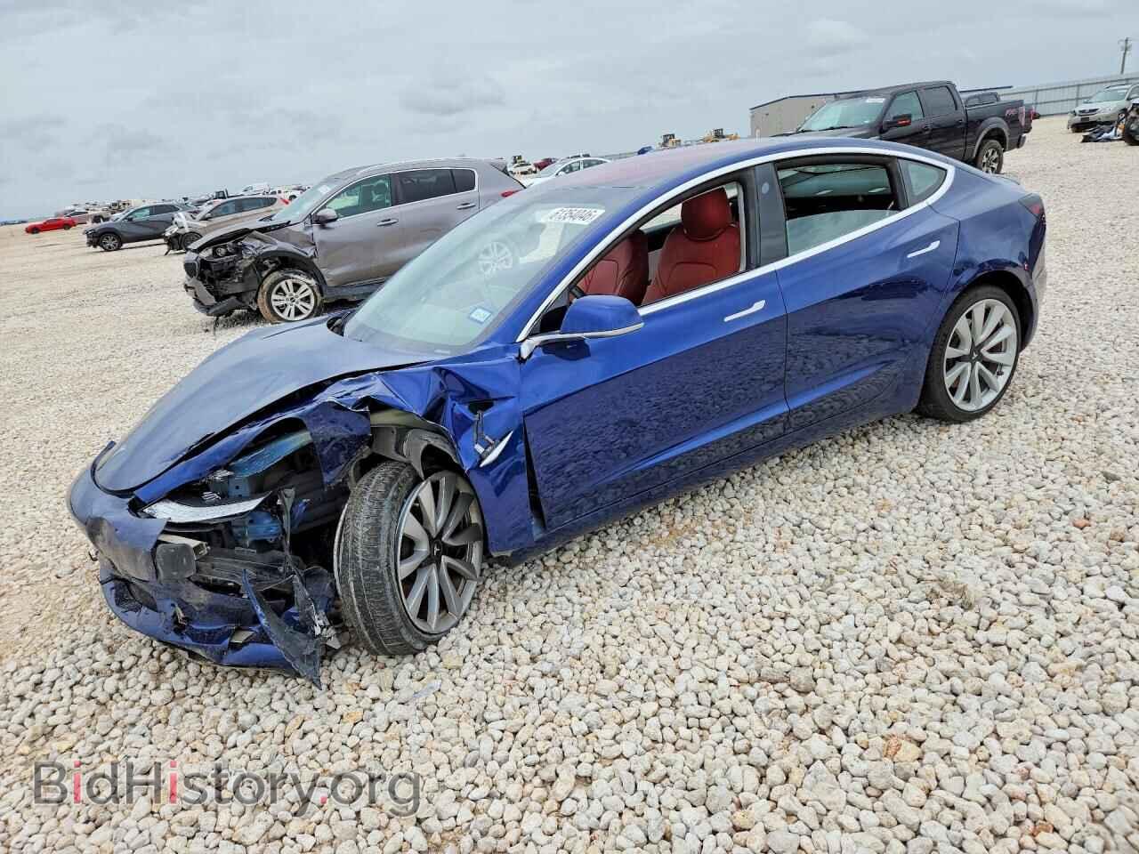 Фотография 5YJ3E1EB1JF080930 - TESLA MODEL 3 2018