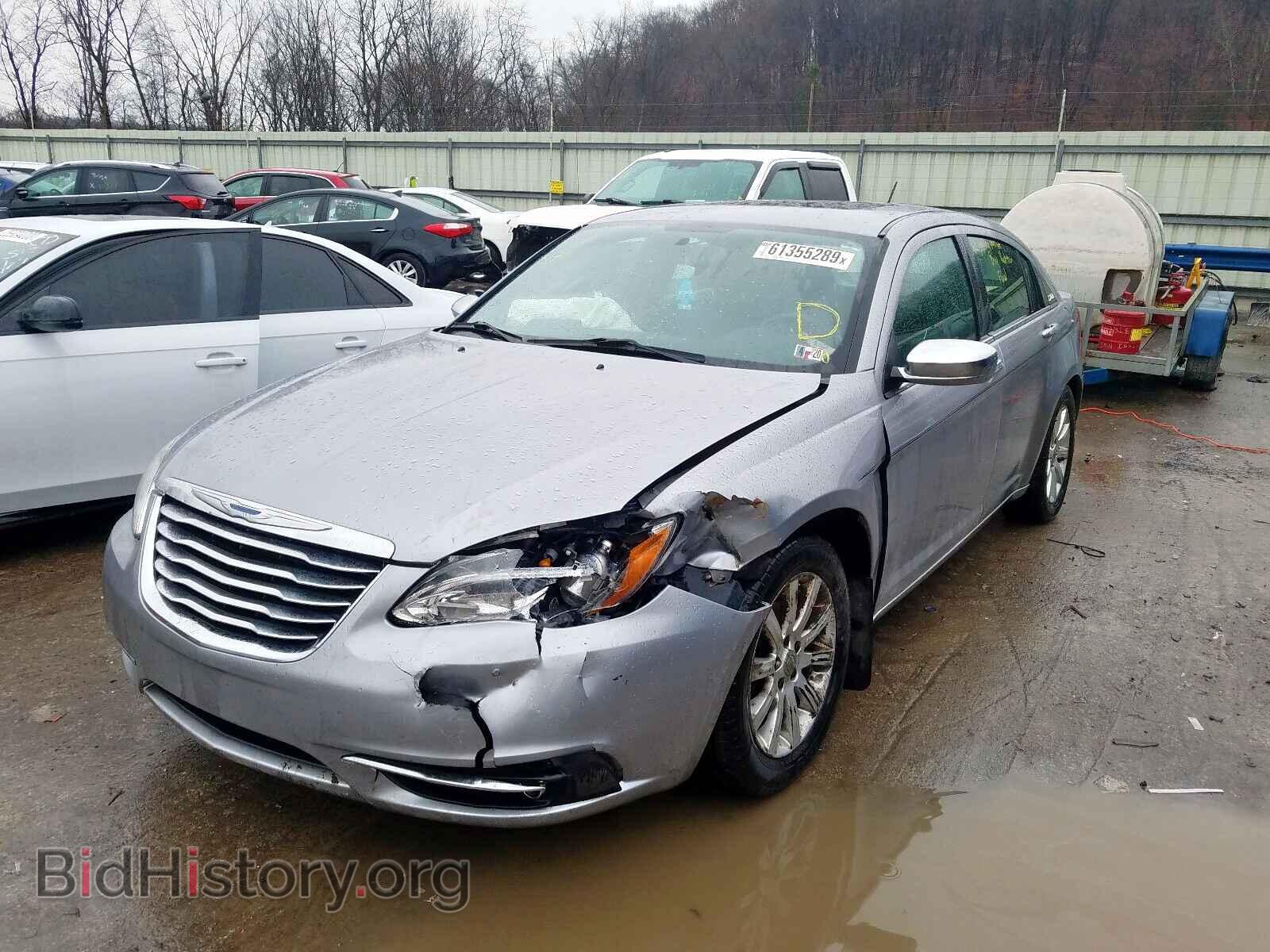 2013 CHRYSLER 200 - VIN: 1C3CCBCG6DN510536 - Фото 2