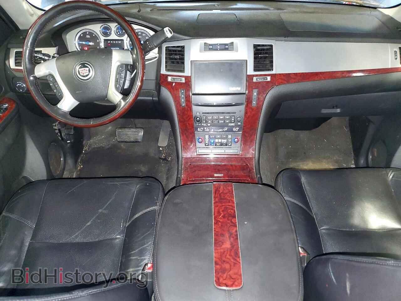 2011 CADILLAC ESCALADE - VIN: 1GYS4JEF5BR147245 - Фото 8
