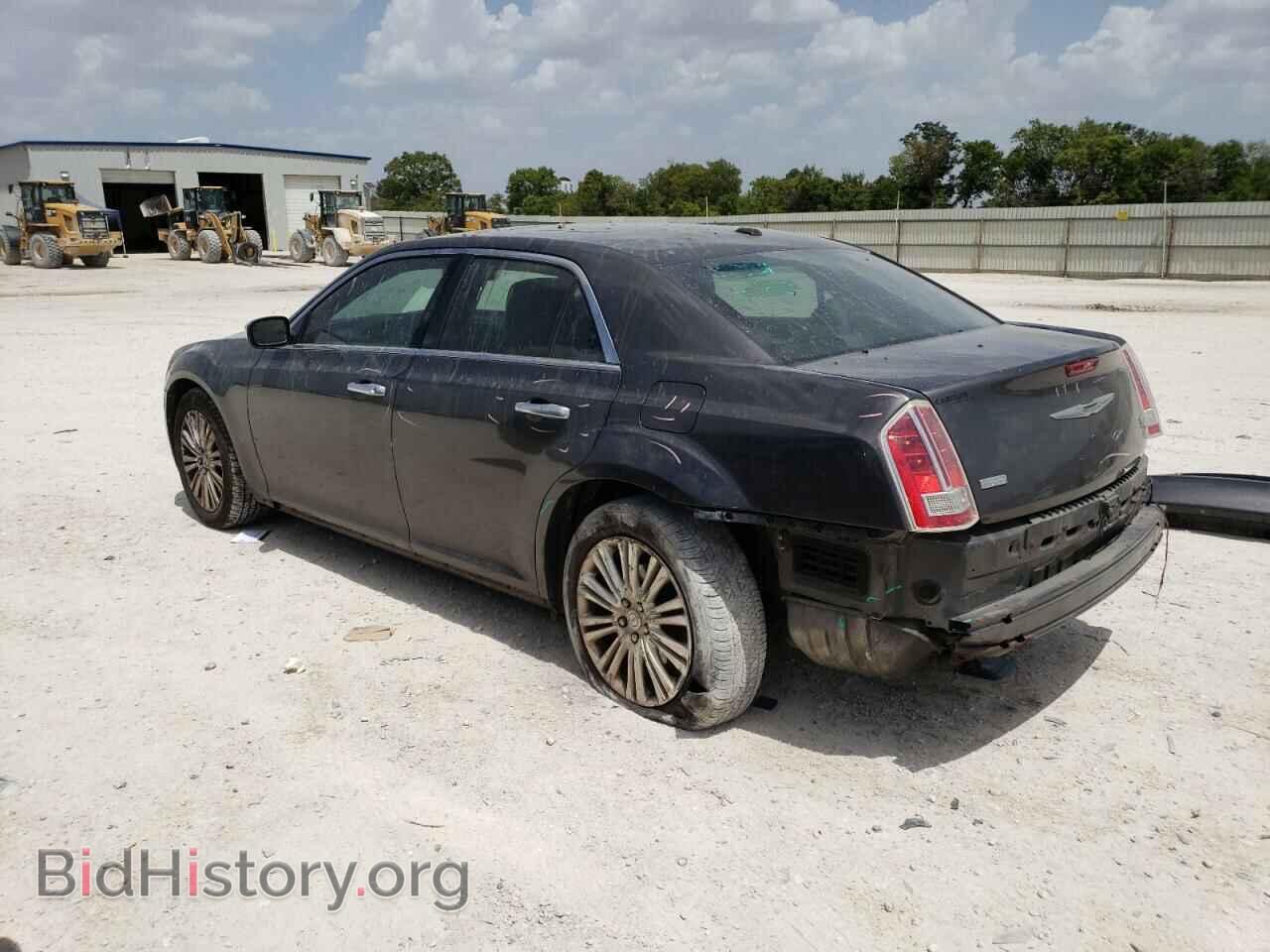 2014 CHRYSLER 300 - VIN: 2C3CCAJG2EH145439 - Фото 2