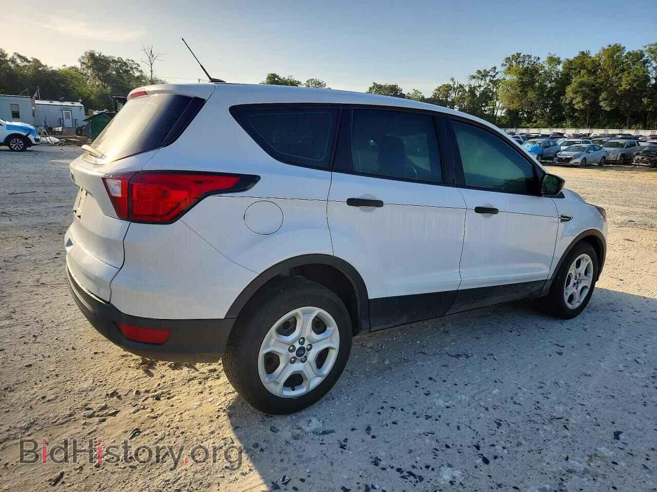 2019 FORD ESCAPE - VIN: 1FMCU0F75KUB62588 - Фото 3