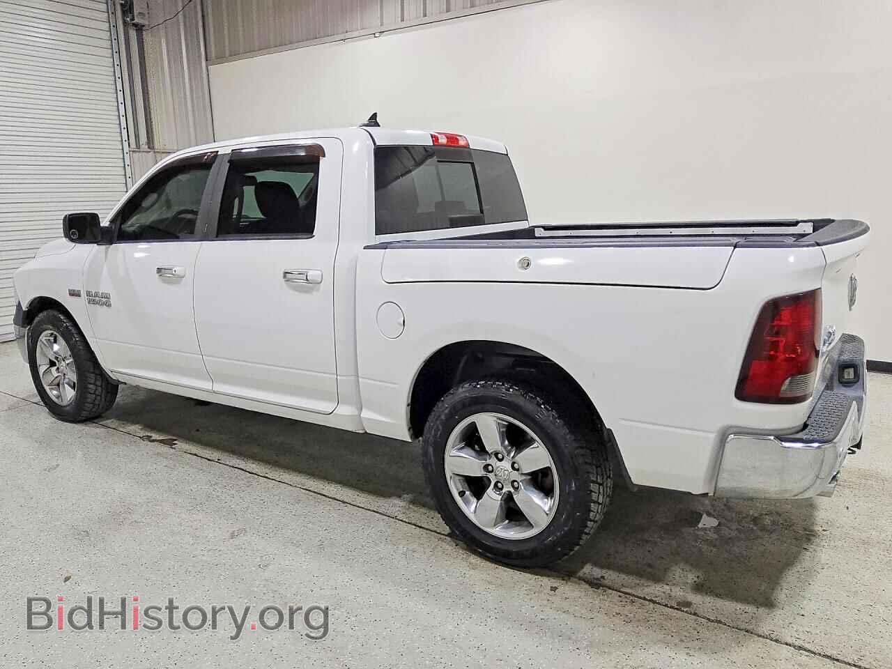 2017 RAM 1500 - VIN: 1C6RR6LT4HS500627 - Photo 2