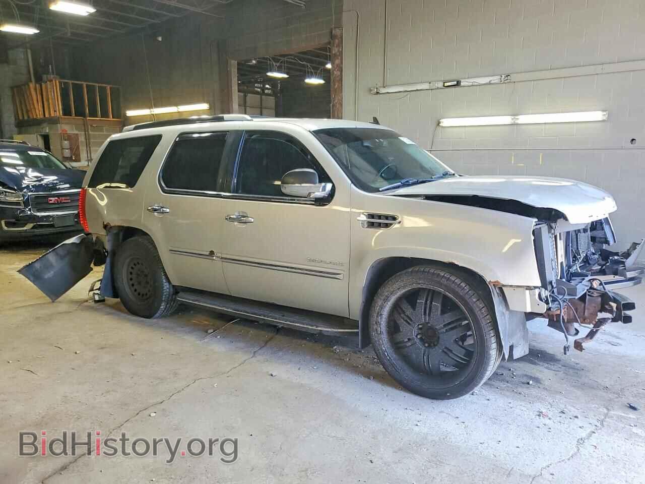 2011 CADILLAC ESCALADE - VIN: 1GYS4BEF7BR319040 - Фото 4