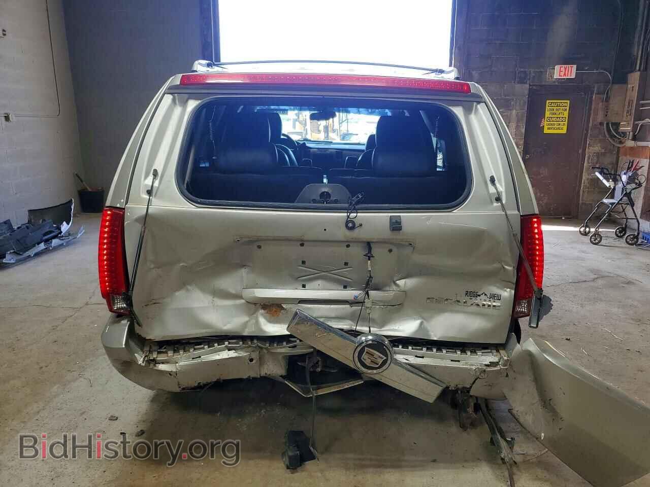 2011 CADILLAC ESCALADE - VIN: 1GYS4BEF7BR319040 - Фото 6