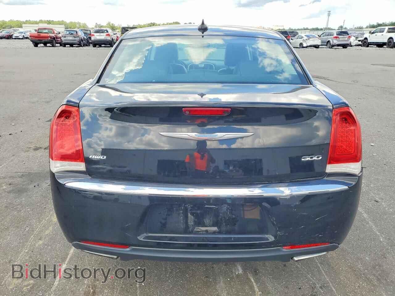 2018 CHRYSLER 300 - VIN: 2C3CCAKGXJH211437 - Фото 6