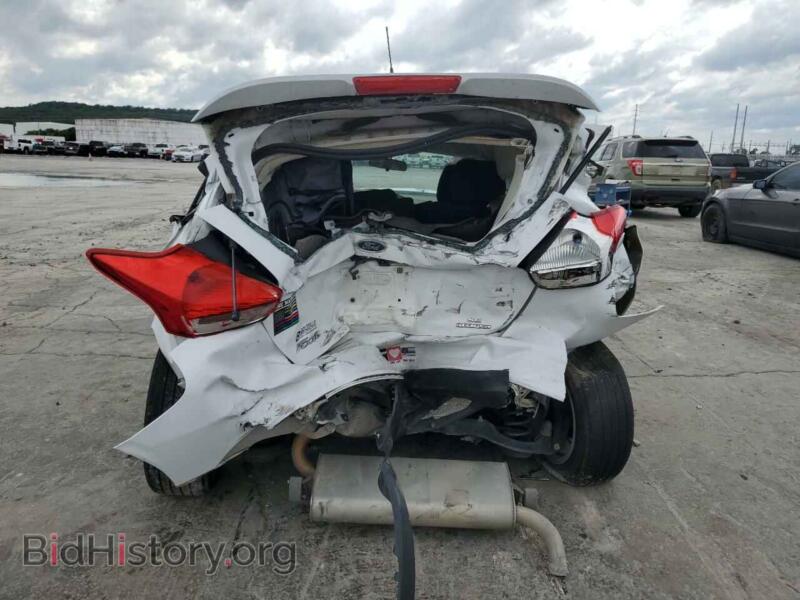 2015 Ford FOCUS (VIN 1FADP3K21FL374630) — фото 6 из 13
