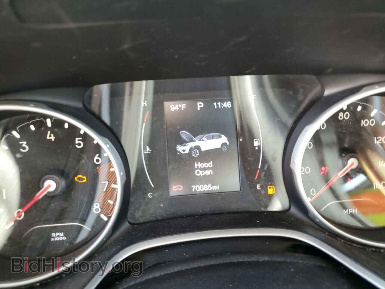 2018 JEEP COMPASS - VIN: 3C4NJCAB8JT133386 - Фото 9
