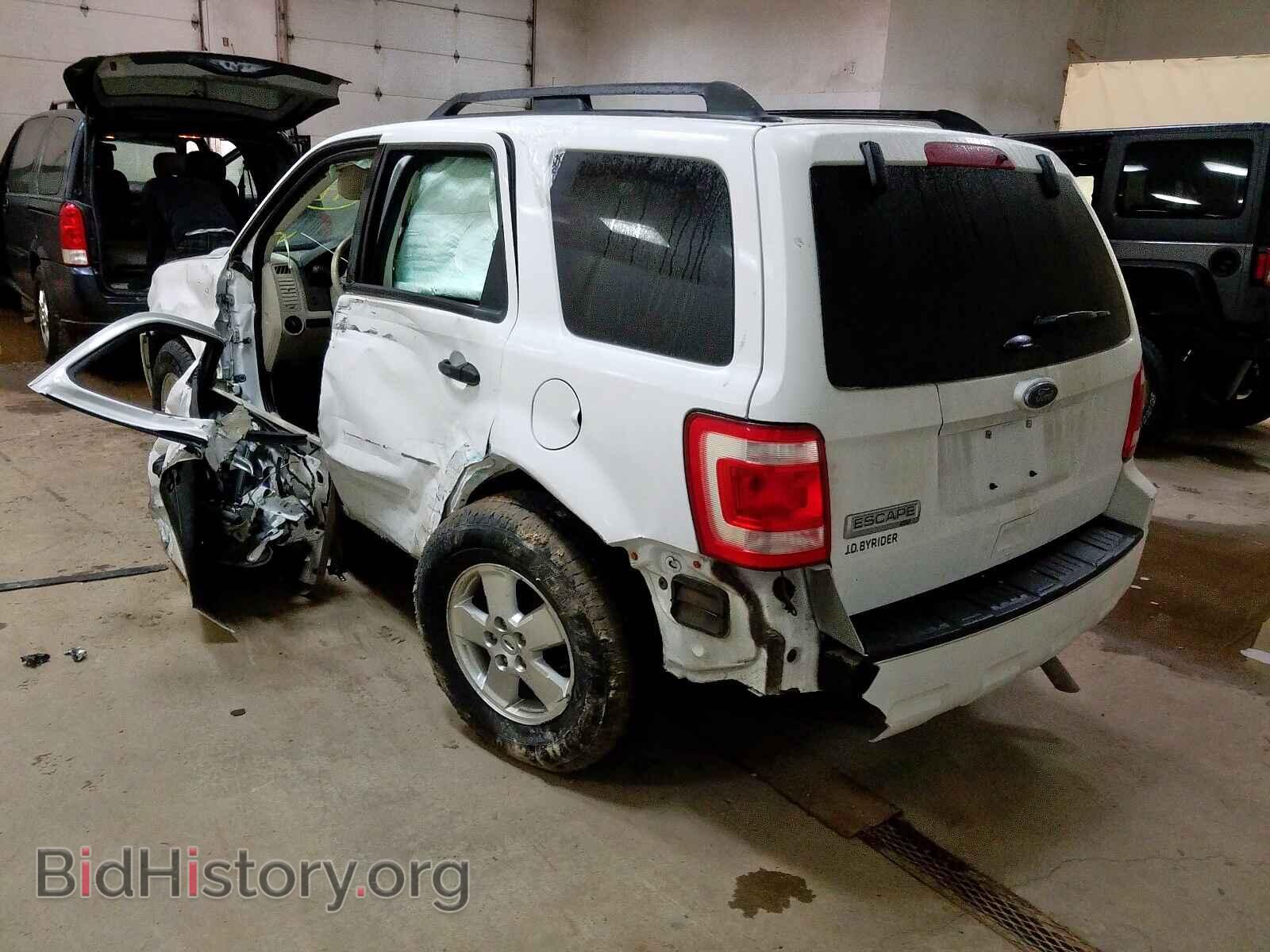2011 FORD ESCAPE - VIN: 1FMCU0D71BKB74980 - Фото 3