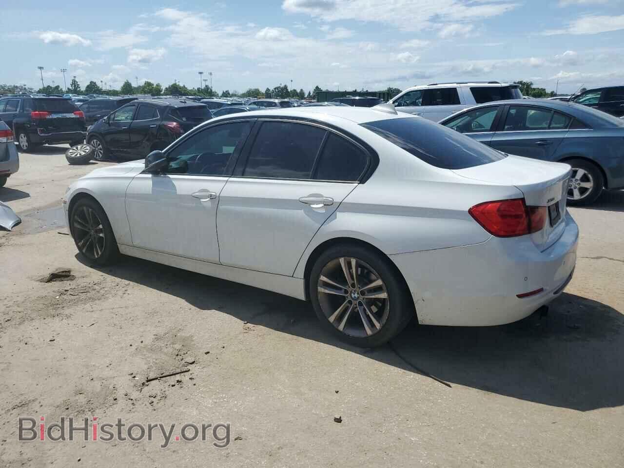 2013 BMW 3 SERIES - VIN: WBA3B3C58DJ810943 - Фото 2