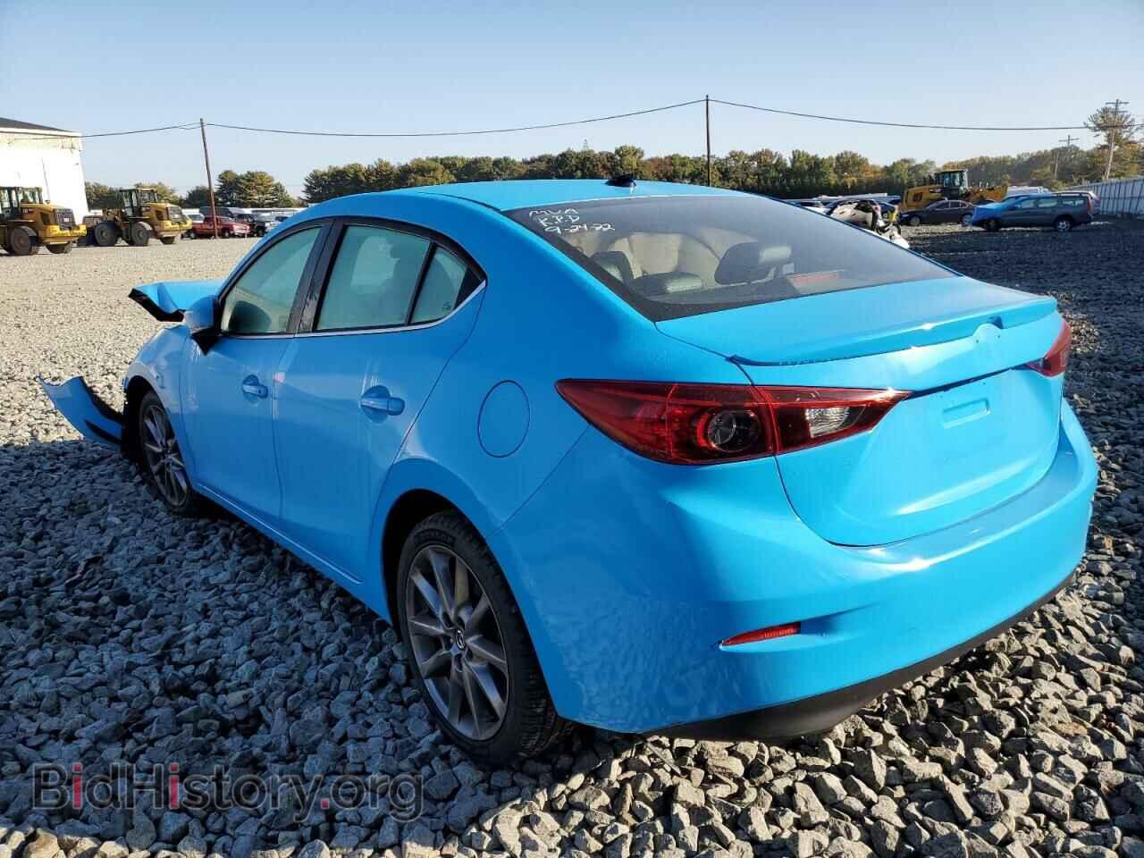 2018 MAZDA 3 - VIN: 3MZBN1V38JM213311 - Фото 3
