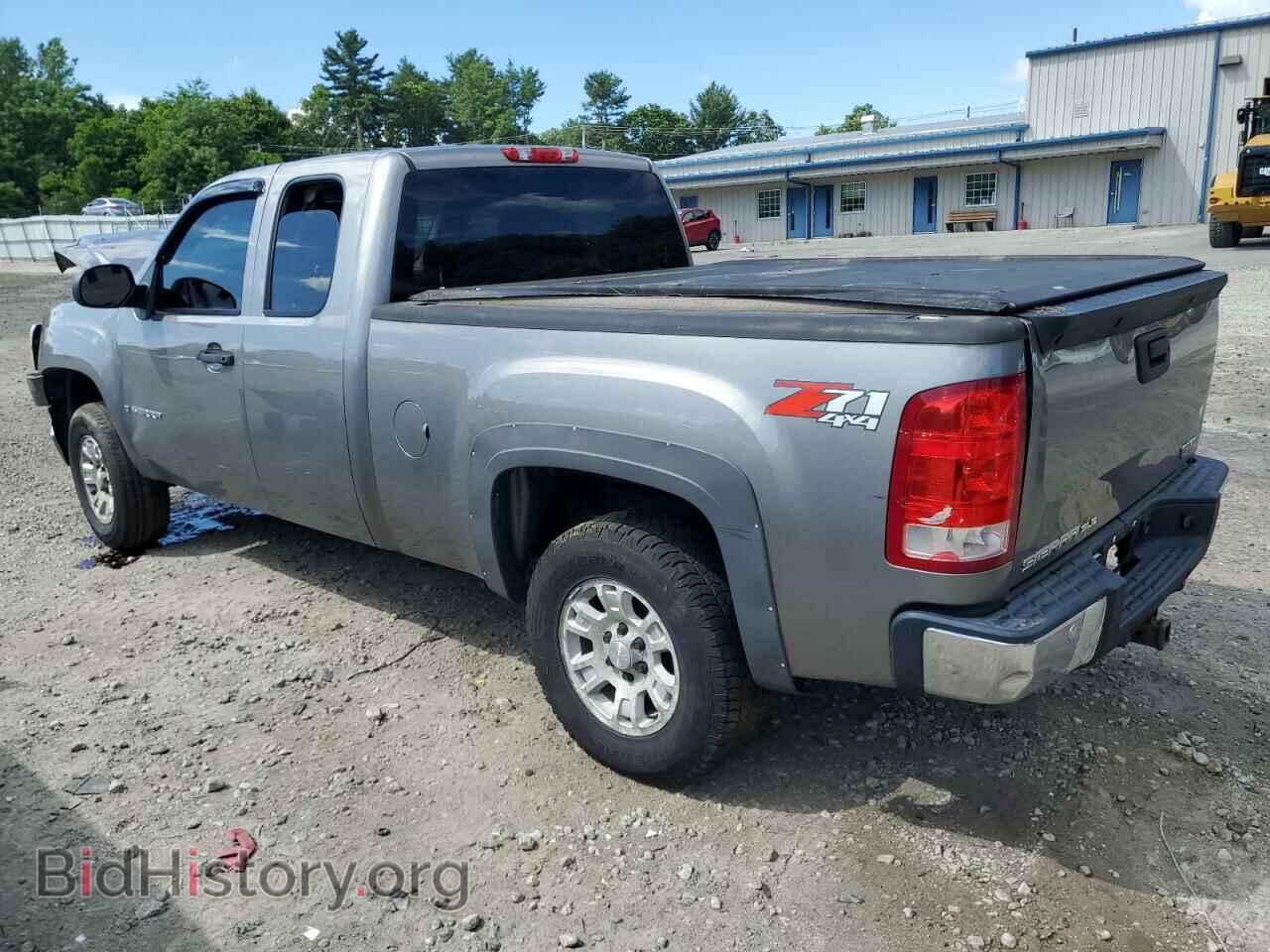 2007 GMC SIERRA - VIN: 2GTEK19J571636669 - Photo 2