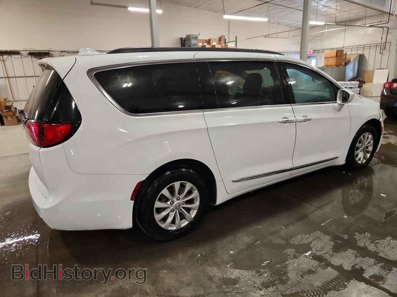 2017 CHRYSLER PACIFICA - VIN: 2C4RC1BG6HR613076 - Фото 3