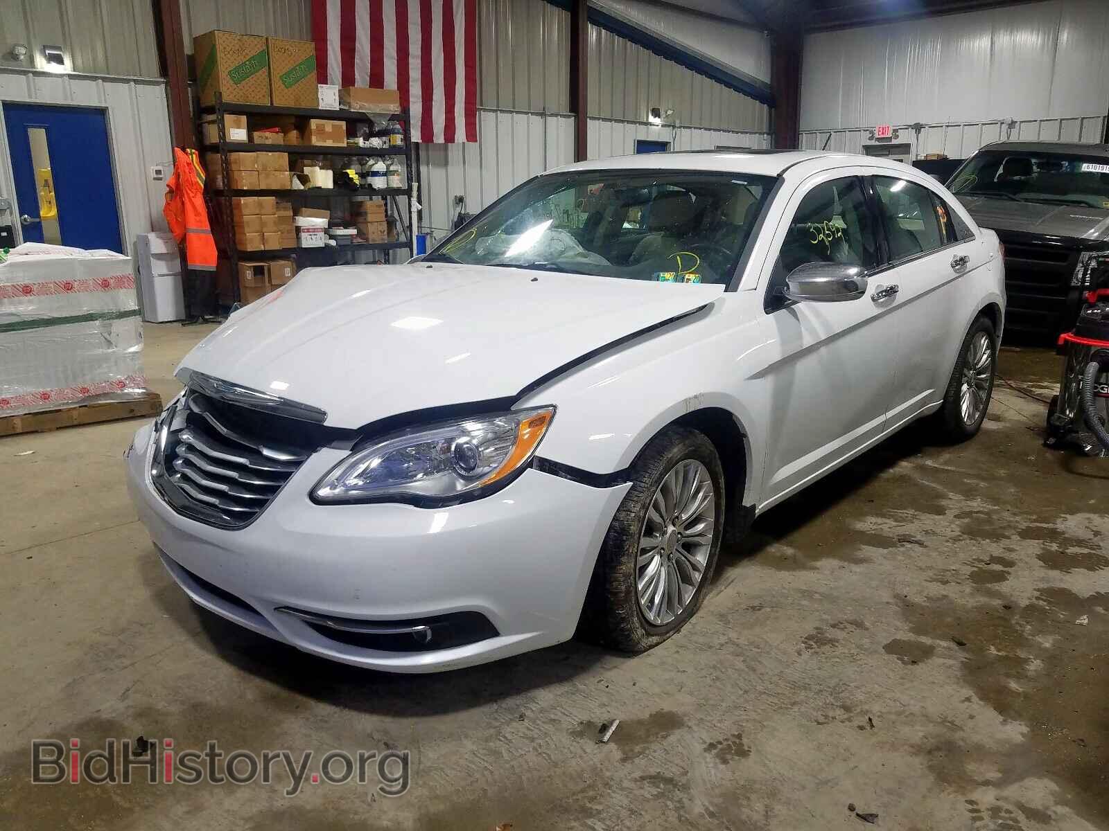 2012 CHRYSLER 200 - VIN: 1C3CCBCG0CN122443 - Photo 2