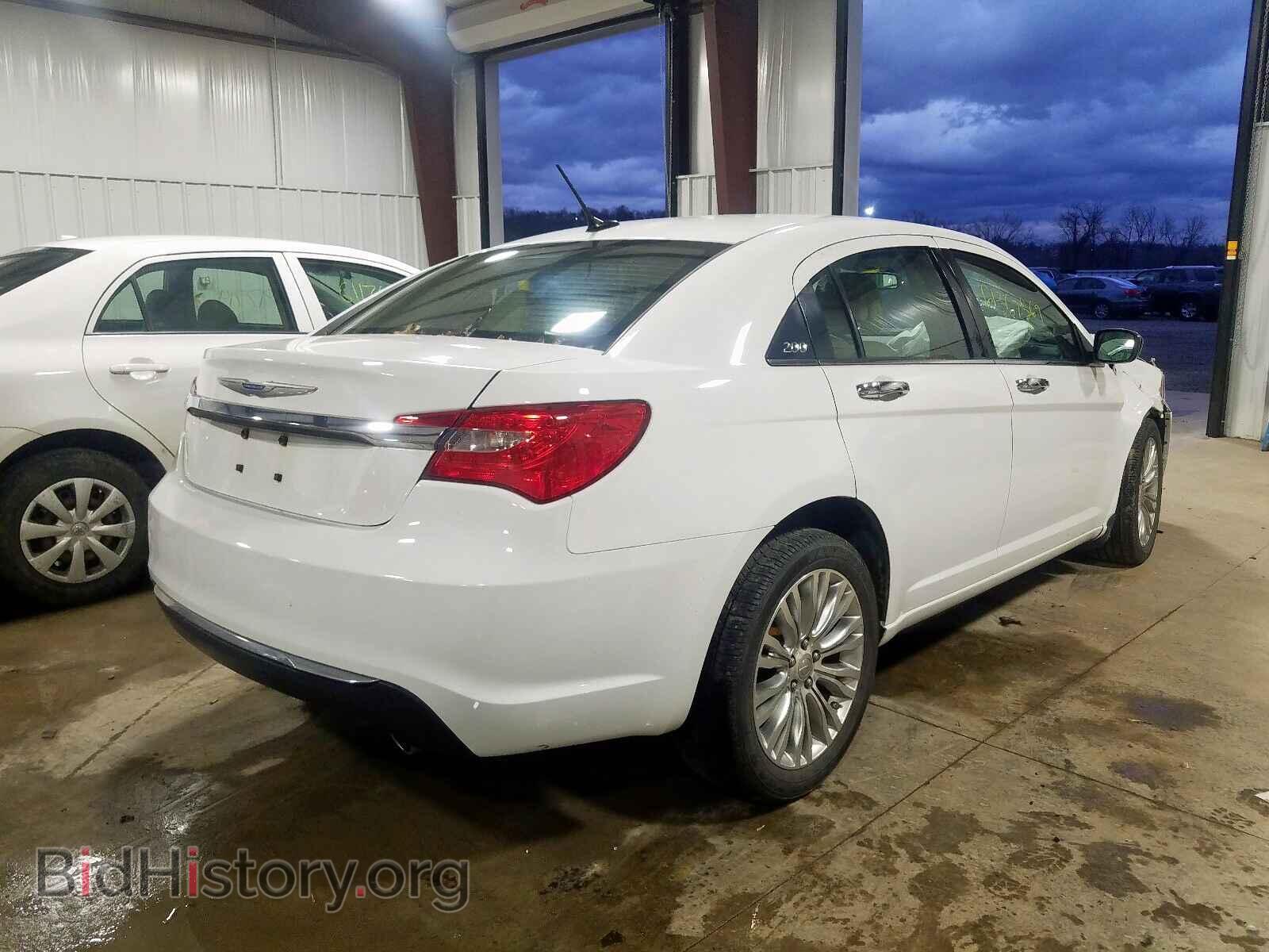 2012 CHRYSLER 200 - VIN: 1C3CCBCG0CN122443 - Photo 4