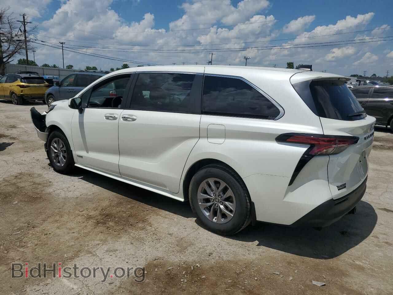 2021 TOYOTA All Models - VIN: 5TDYRKEC8MS057637 - Фото 2