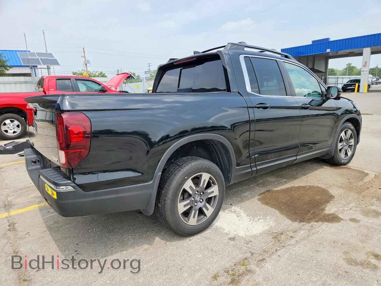 2019 HONDA RIDGELINE - VIN: 5FPYK3F61KB007982 - Фото 3