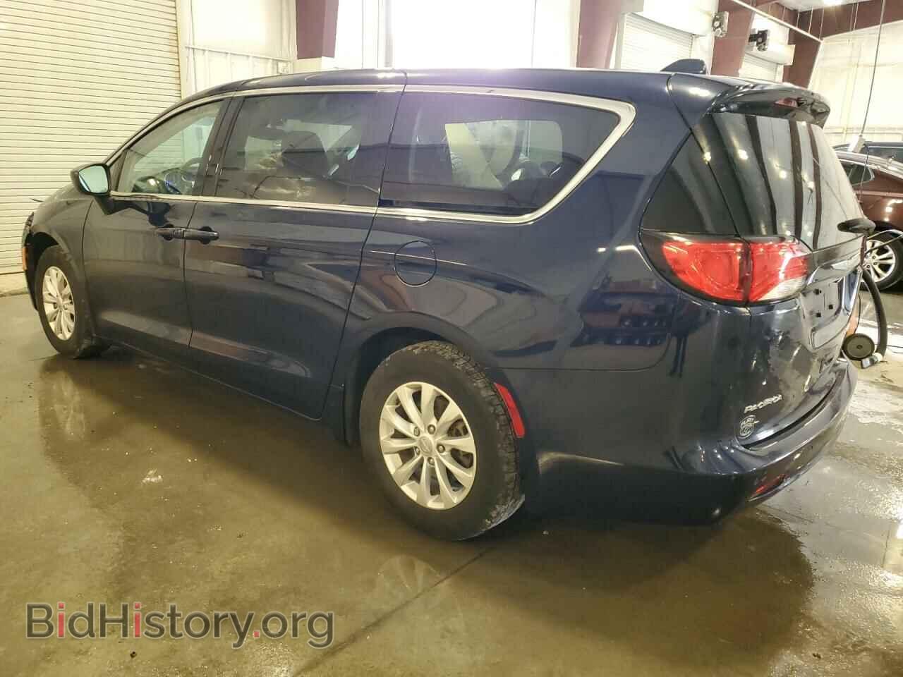2017 CHRYSLER PACIFICA - VIN: 2C4RC1DG0HR513701 - Photo 2