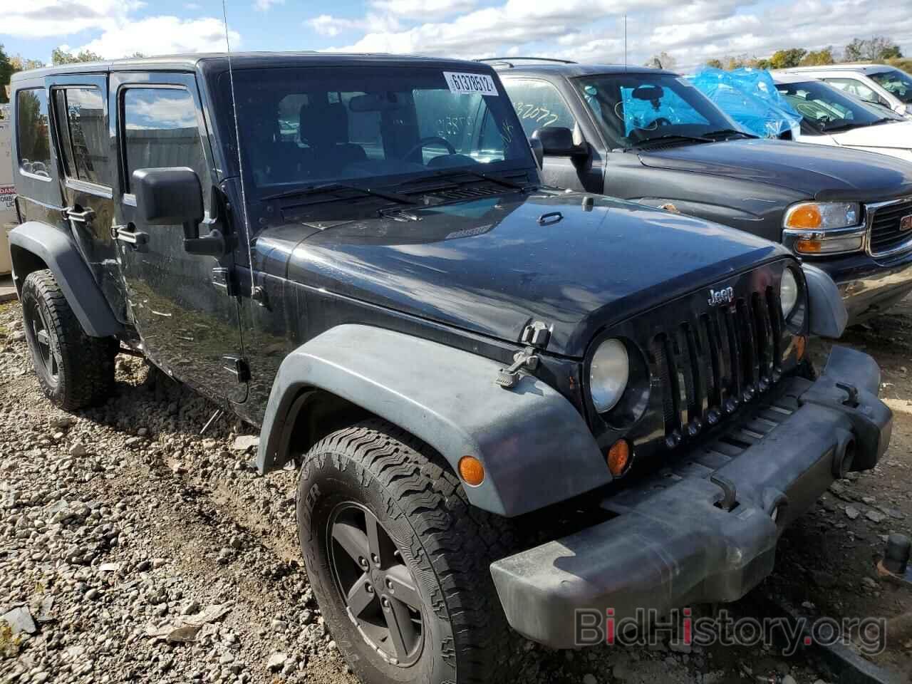 Фотография 1J4GA39108L509115 - JEEP WRANGLER 2008