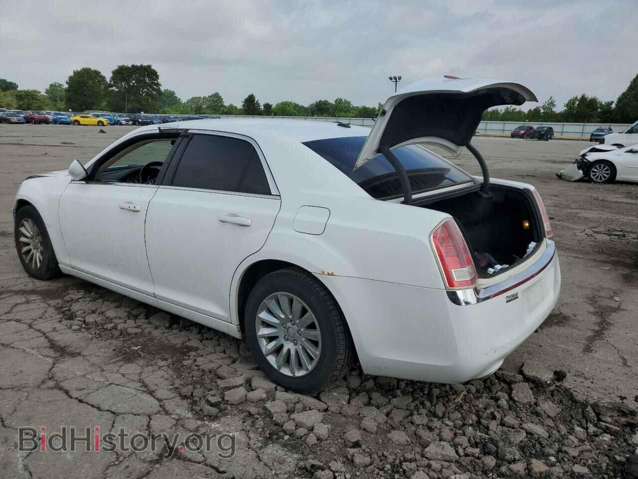 2013 CHRYSLER 300 - VIN: 2C3CCAAG0DH574769 - Фото 2