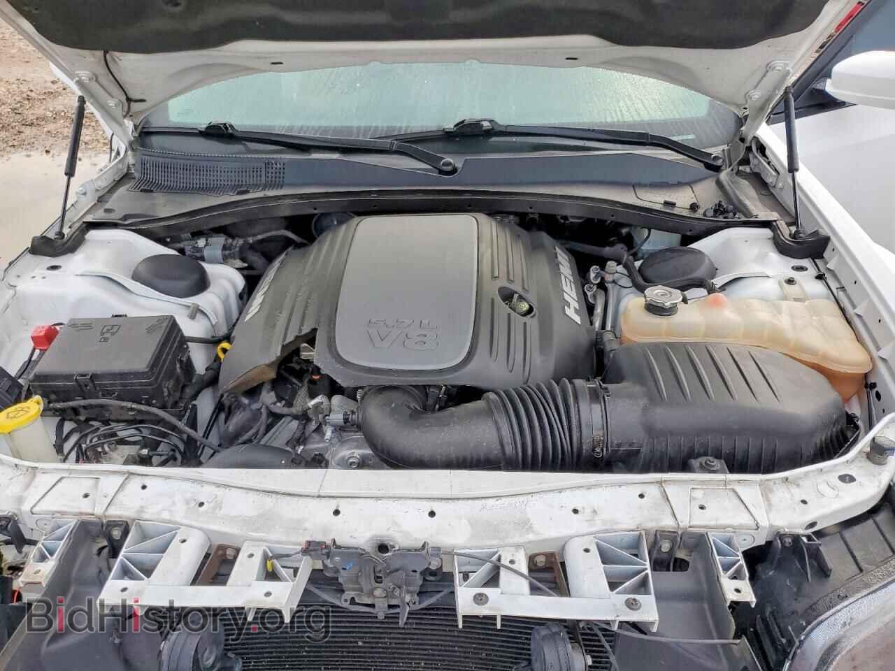2019 CHRYSLER 300 - VIN: 2C3CCABT5KH565039 - Фото 11