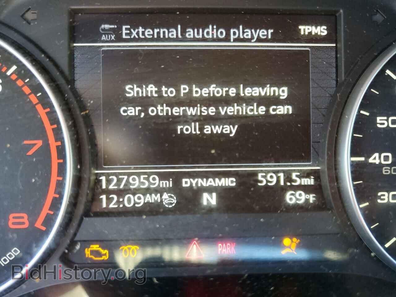 2017 AUDI A4 - VIN: WAUGNAF48HN008875 - Фото 8
