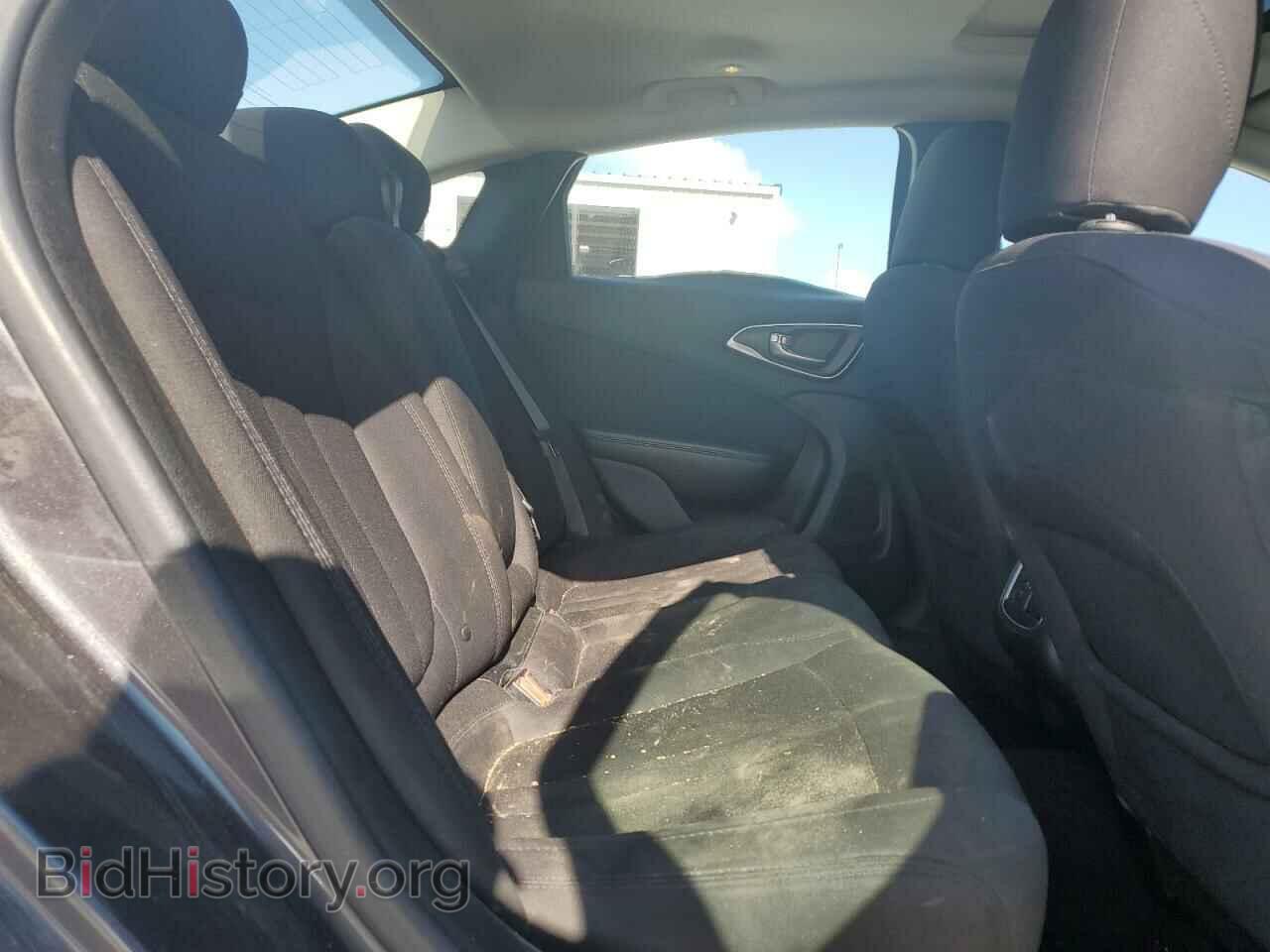 2015 CHRYSLER 200 - VIN: 1C3CCCAB9FN592875 - Фото 10