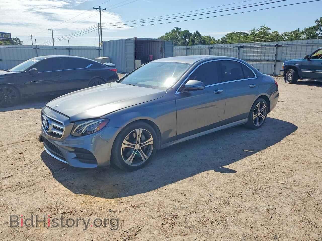 Photo WDDZF4JB5HA056976 - MERCEDES-BENZ E-CLASS 2017