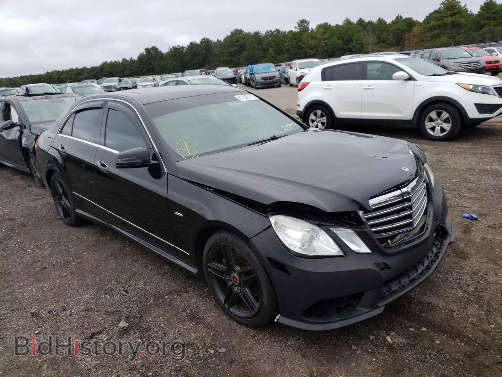 Photo WDDHF8JBXCA562587 - MERCEDES-BENZ E-CLASS 2012
