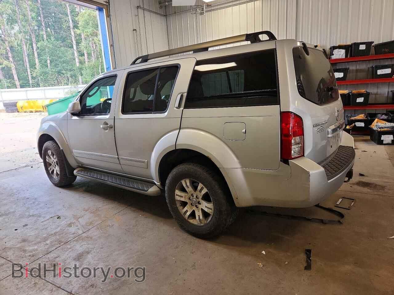 2011 NISSAN PATHFINDER - VIN: 5N1AR1NB7BC610906 - Photo 2