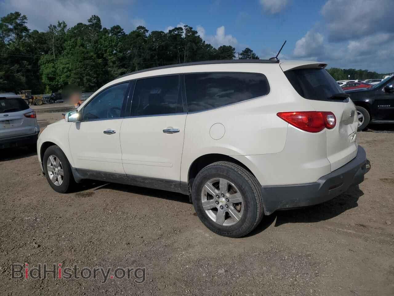 2011 CHEVROLET TRAVERSE - VIN: 1GNKRGED4BJ416687 - Фото 2