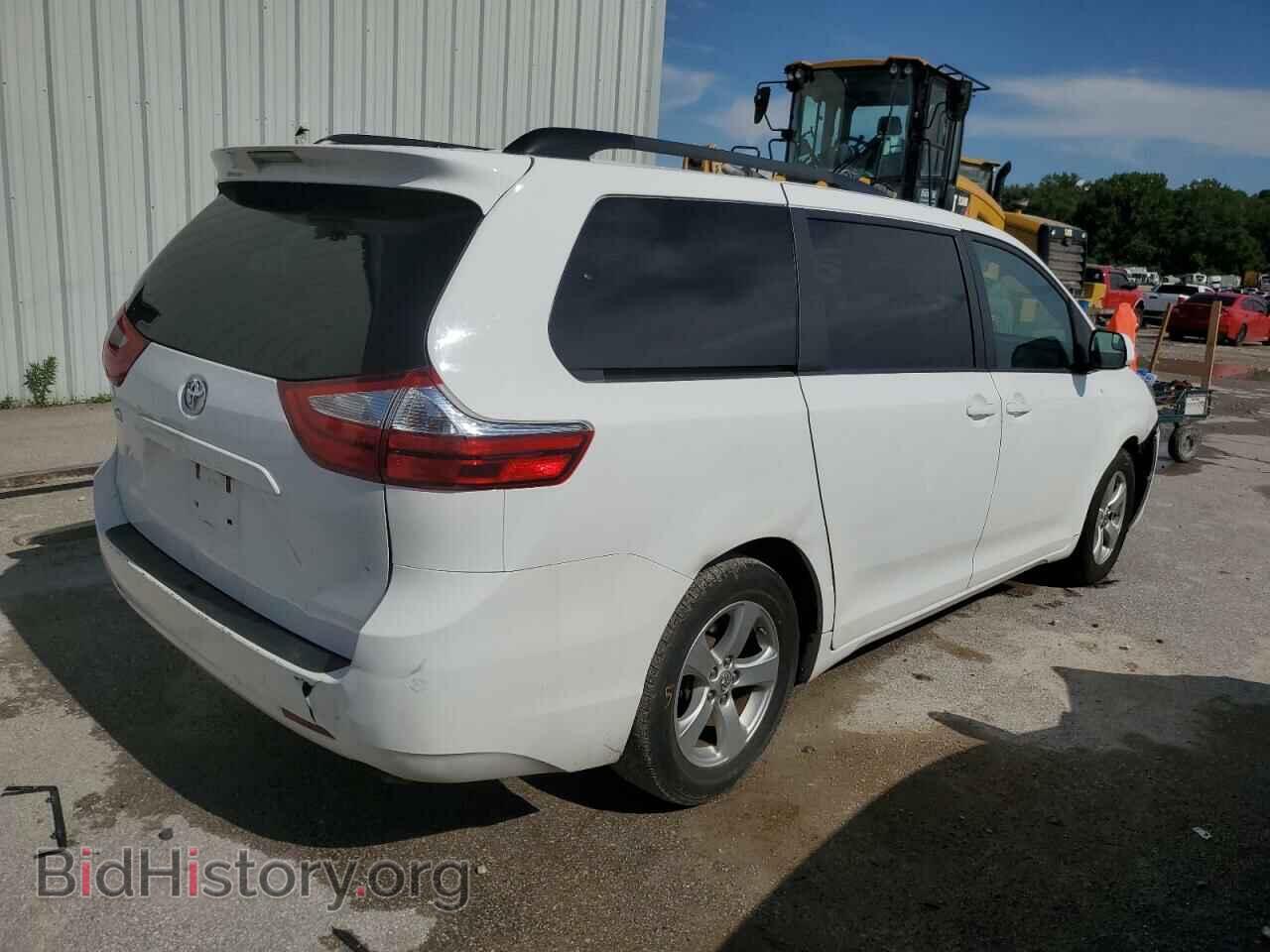 2017 TOYOTA All Models - VIN: 5TDKZ3DC2HS839208 - Фото 3