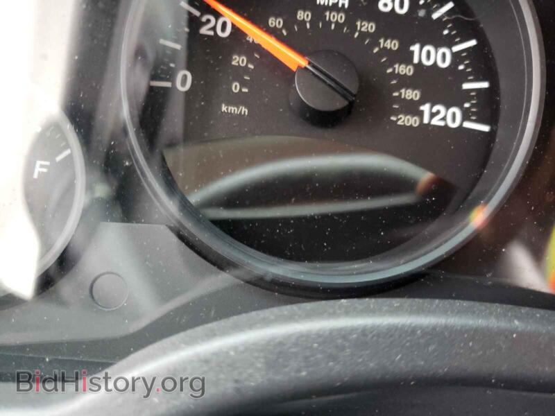 2011 Jeep COMPASS (VIN 1J4NF1FB9BD223792) — photo 8 of 10